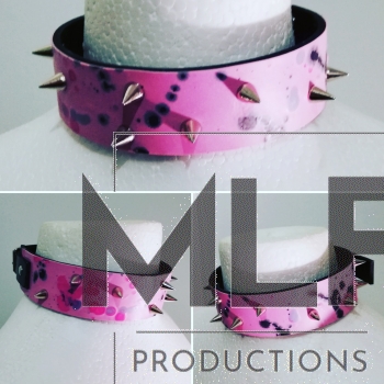 Latex Wenderock Set Halsband,Handfesseln und Halsschleife (size:M)